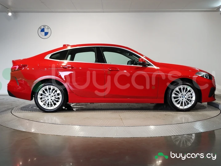 BMW 2 series Красный