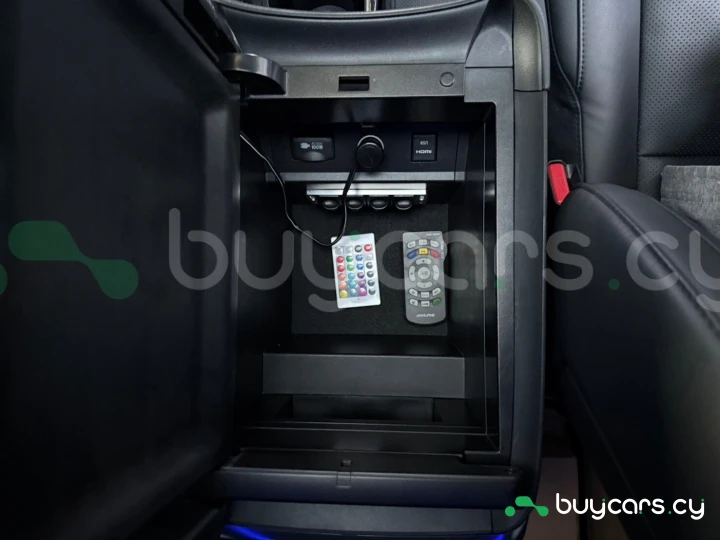 Toyota Alphard Black