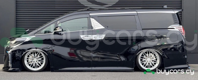 Toyota Alphard Black