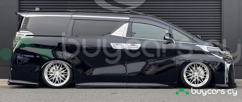 Toyota Alphard Black