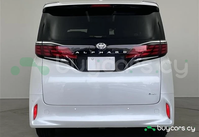 Toyota Alphard White