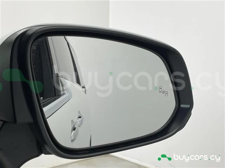 Toyota Alphard White