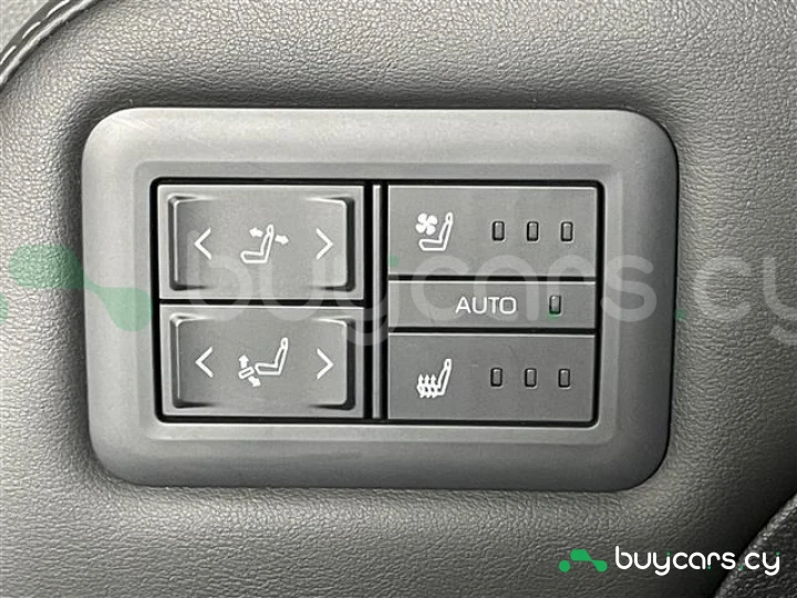 Toyota Alphard White