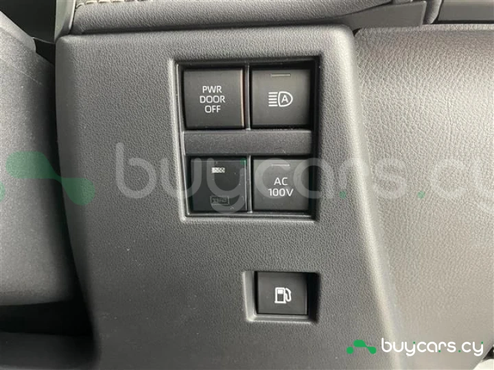 Toyota Alphard White