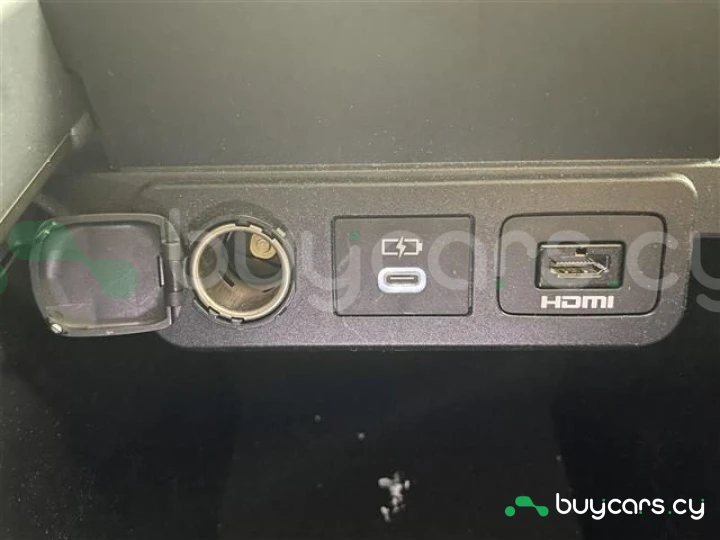 Toyota Alphard White