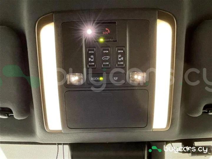 Toyota Alphard White