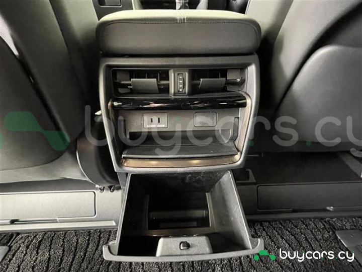 Toyota Alphard White