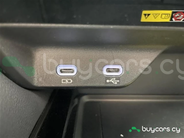 Toyota Alphard White