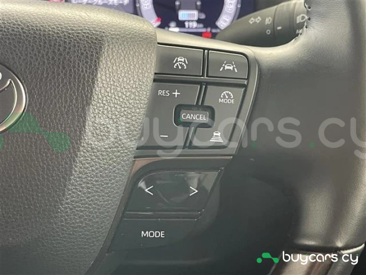 Toyota Alphard White