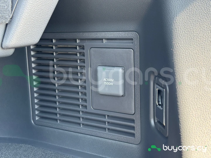 Toyota Alphard Black