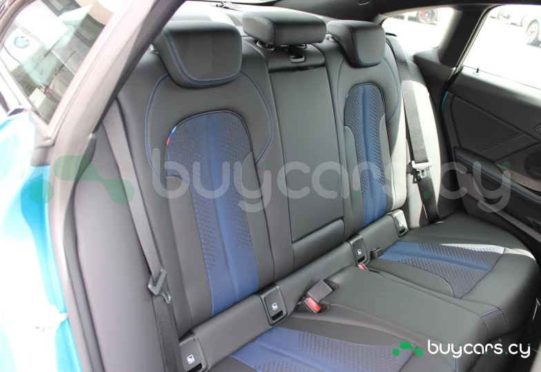 BMW 2 series Бирюзовый