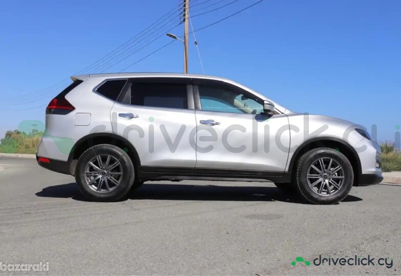 Nissan X-Trail Серый