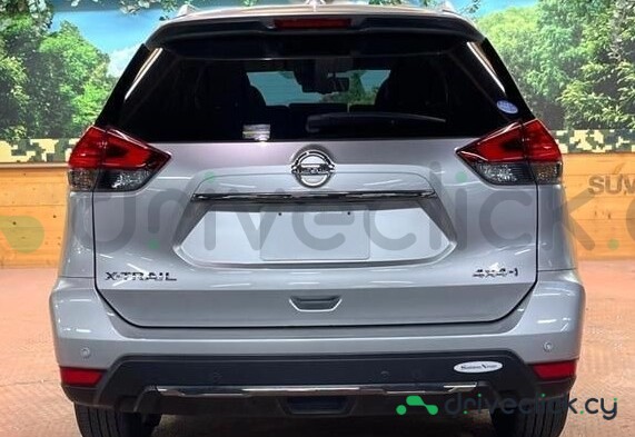 Nissan X-Trail Серый