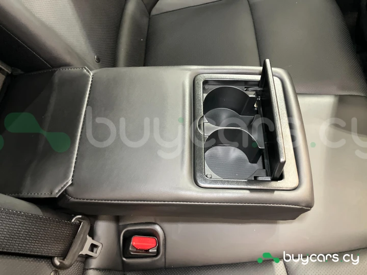 Nissan Skyline Black