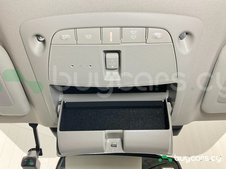 Nissan Skyline Black