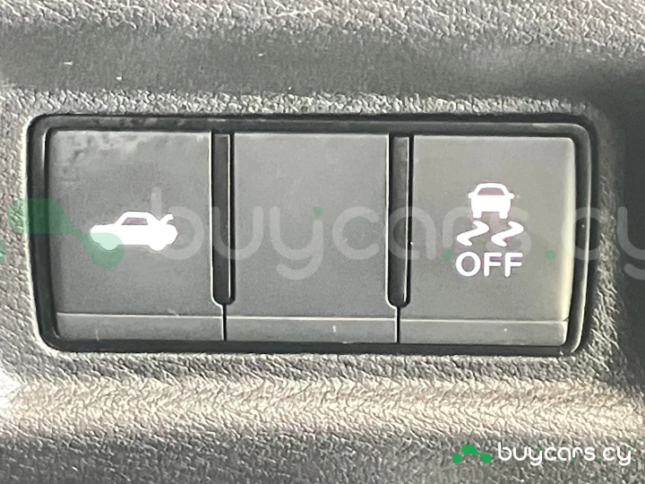 Nissan Skyline Black