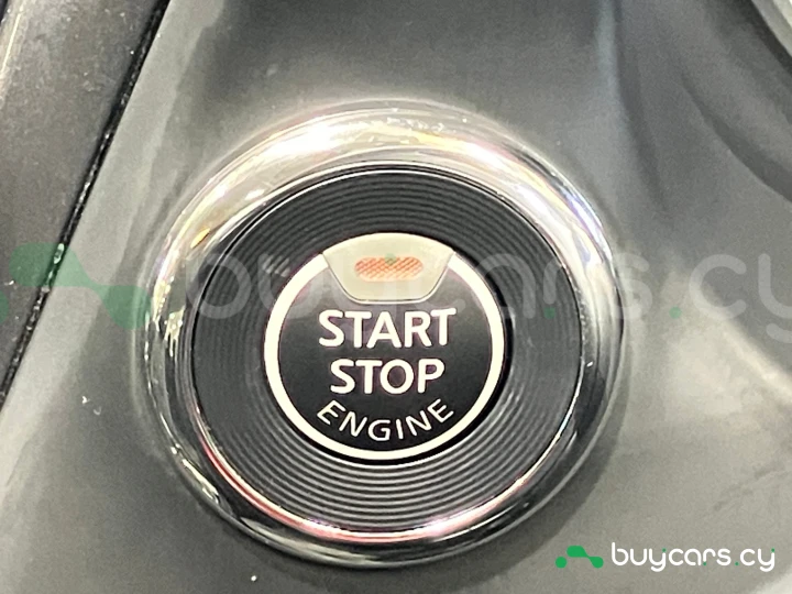 Nissan Skyline Black