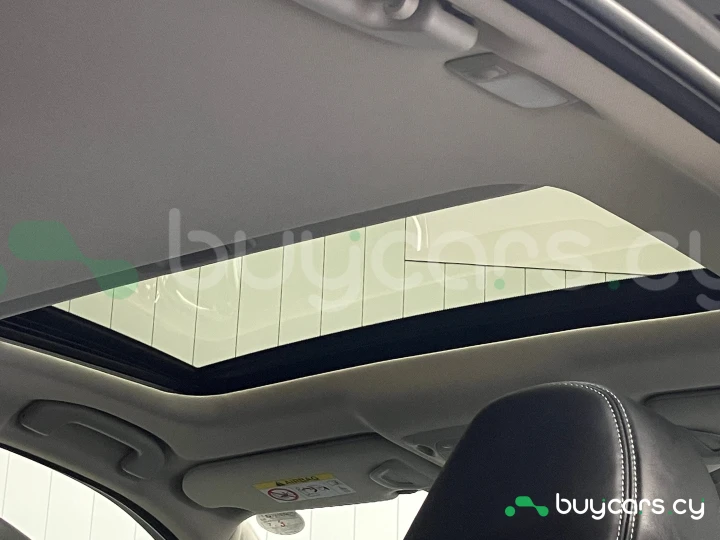 Nissan Skyline Black