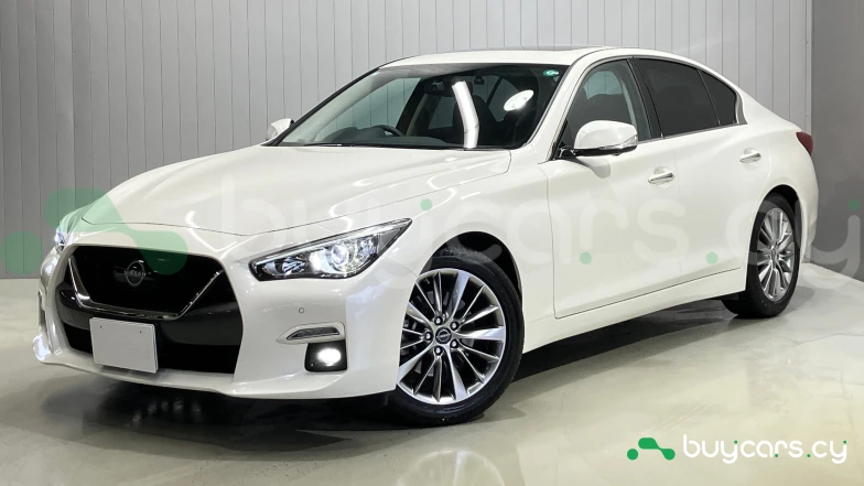 Nissan Skyline Белый