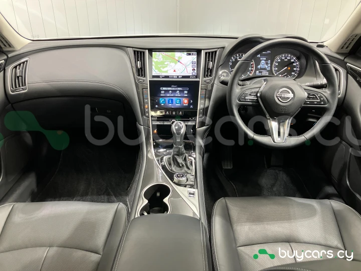 Nissan Skyline Белый