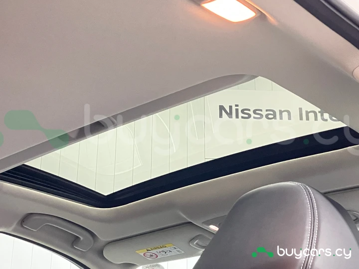 Nissan Skyline Белый