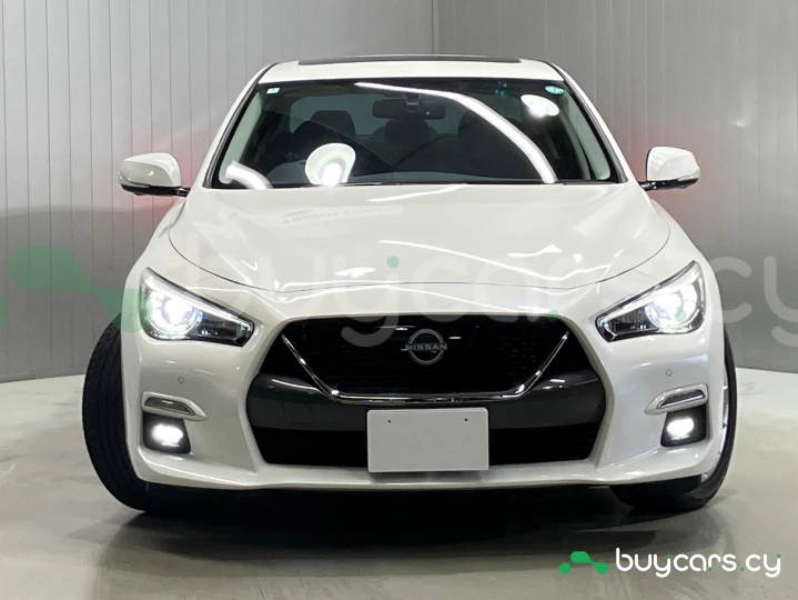 Nissan Skyline Белый