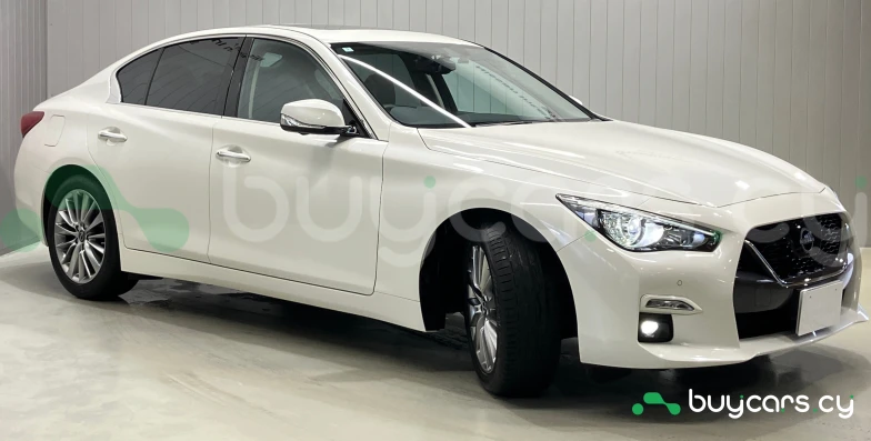 Nissan Skyline Белый