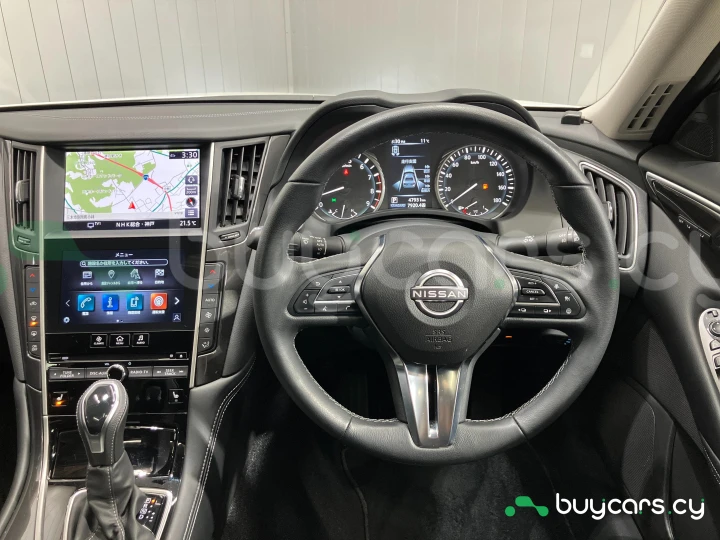 Nissan Skyline Белый