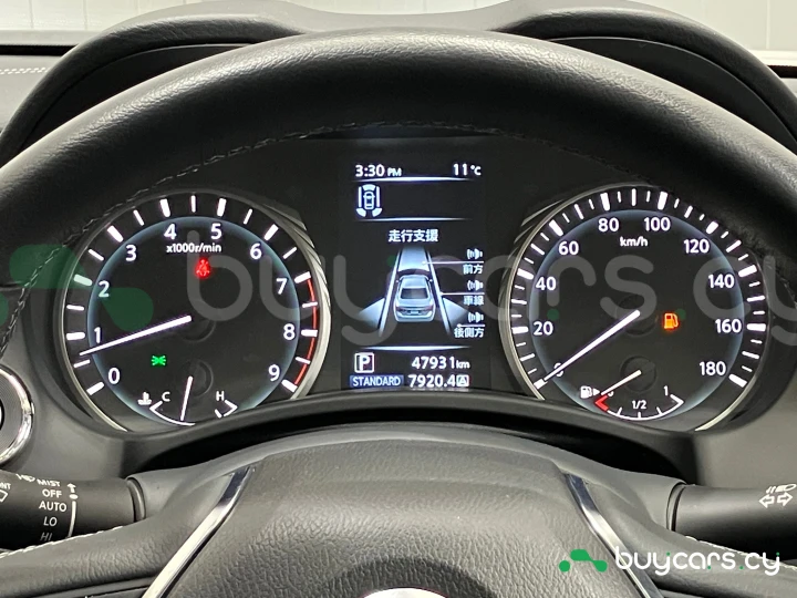 Nissan Skyline Белый