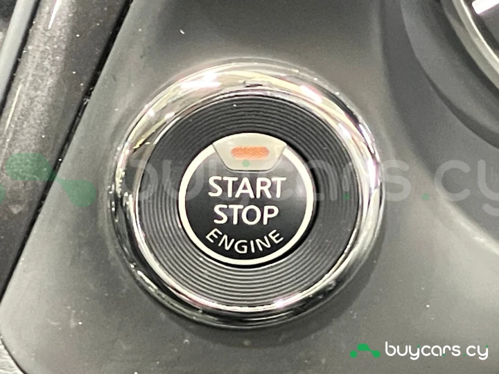 Nissan Skyline Белый