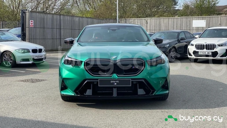 BMW M5 Green