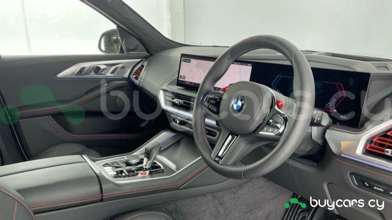 BMW XM Серый