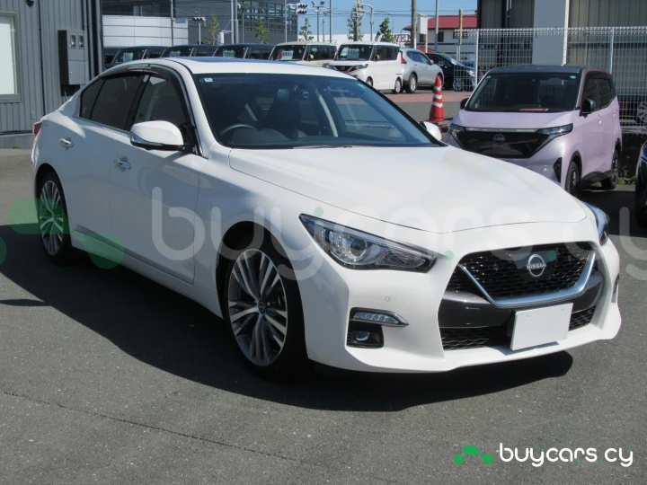 Nissan Skyline Белый