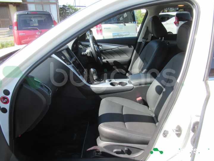 Nissan Skyline Белый