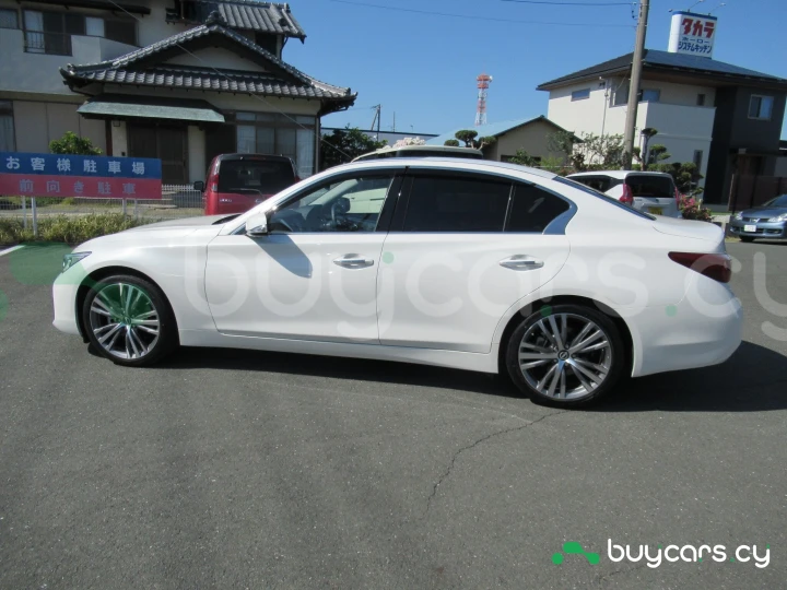 Nissan Skyline Белый