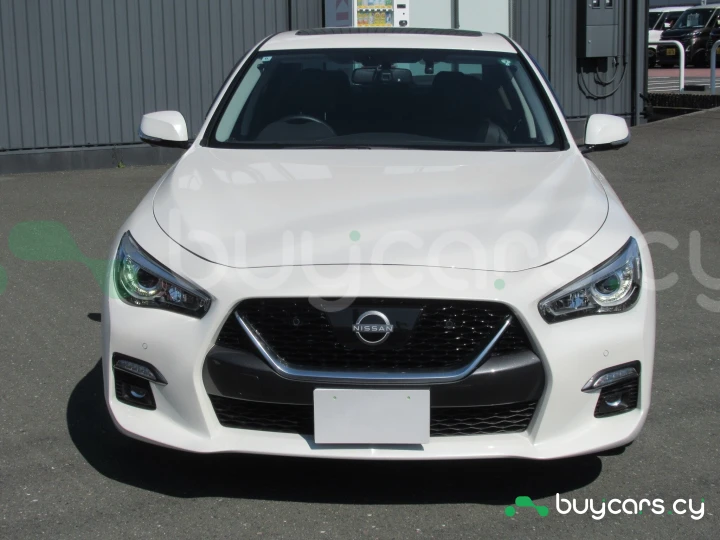 Nissan Skyline Белый