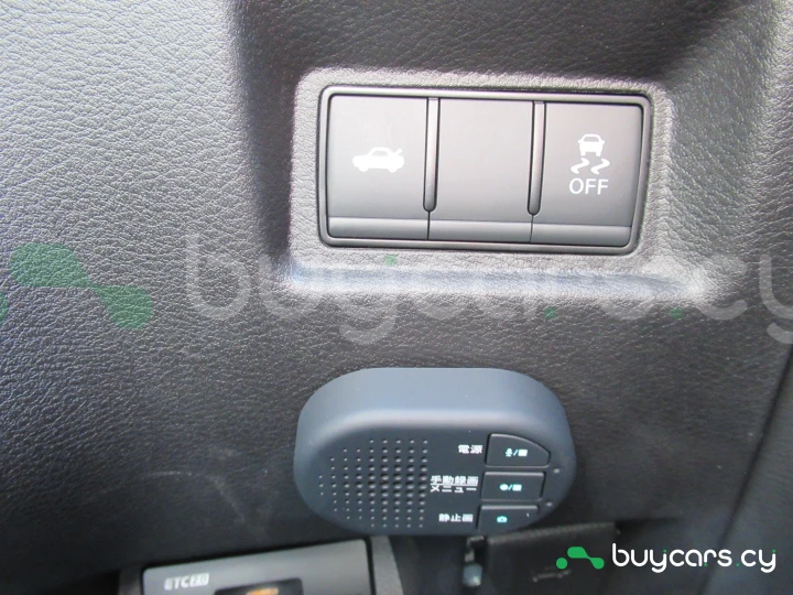 Nissan Skyline Белый