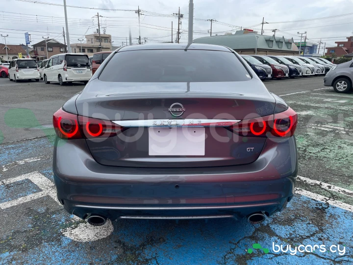 Nissan Skyline Серый