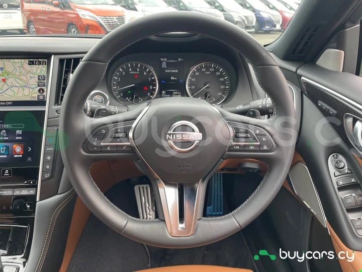 Nissan Skyline Серый