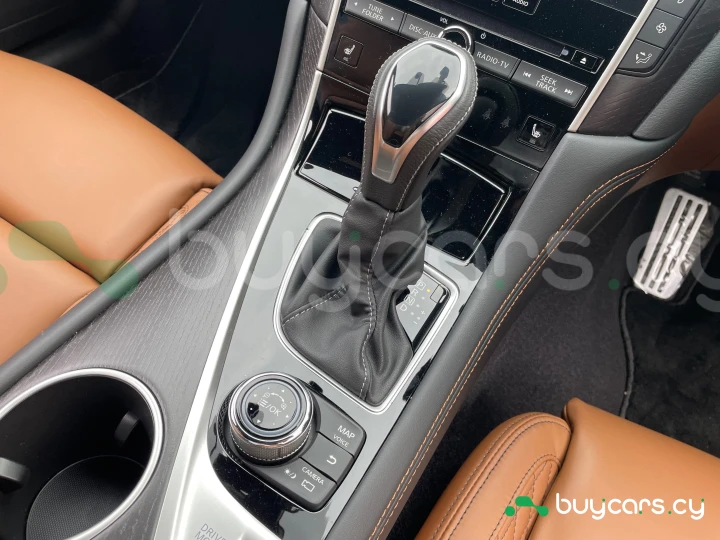 Nissan Skyline Серый