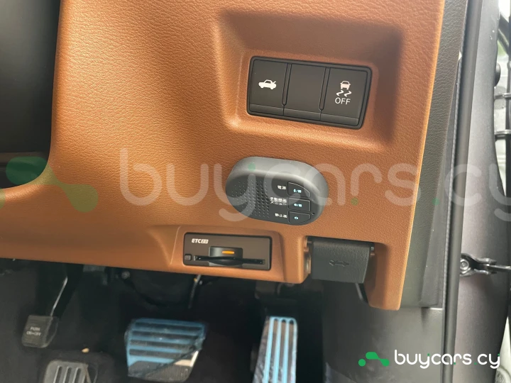 Nissan Skyline Серый