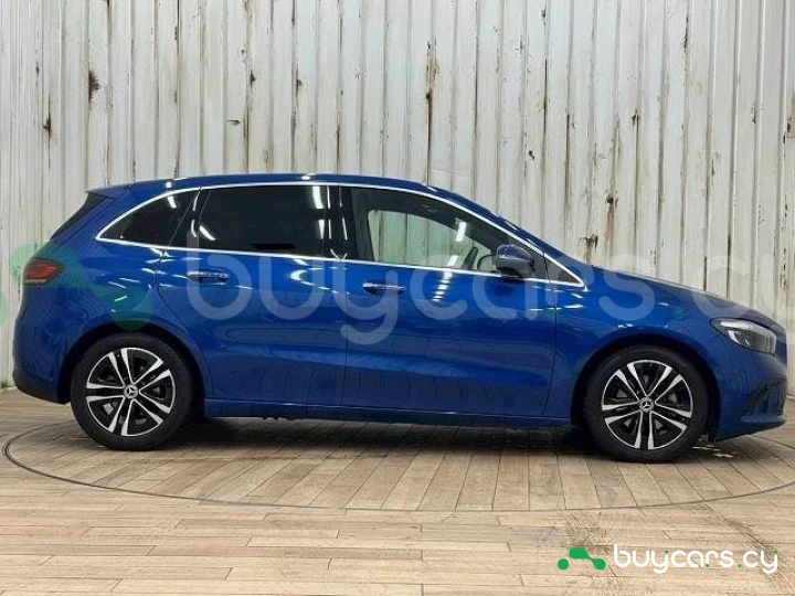 Mercedes B-class Blue