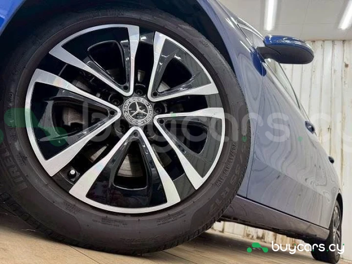 Mercedes B-class Blue