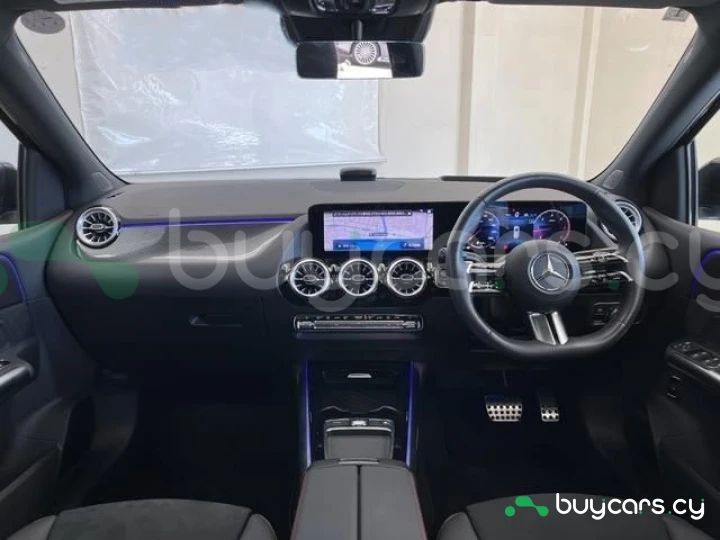 Mercedes B-class Black