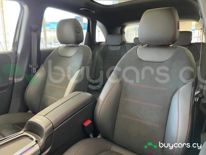 Mercedes B-class Black