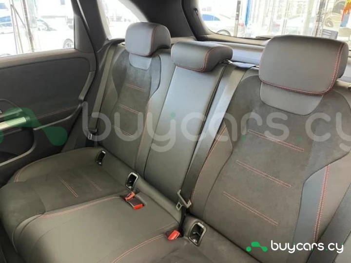 Mercedes B-class Black