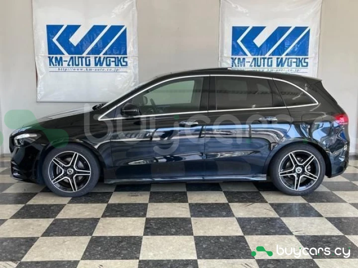Mercedes B-class Black