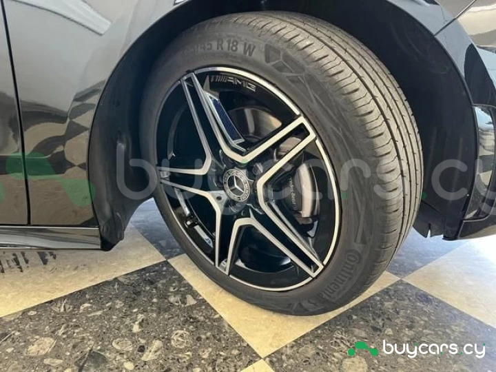 Mercedes B-class Black