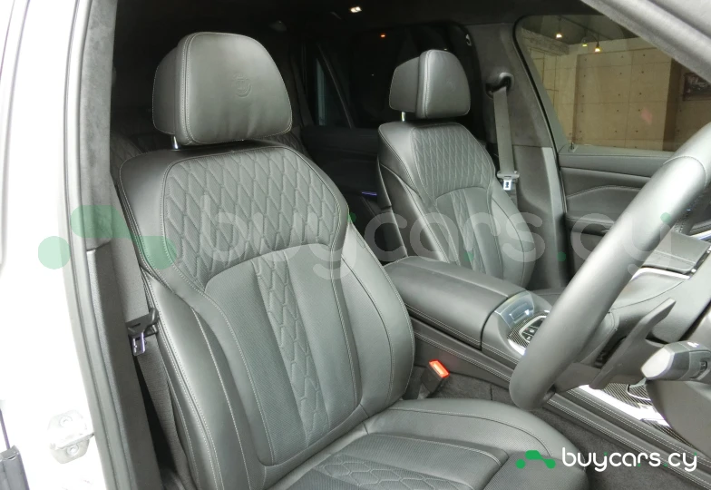 BMW ALPINA XB7 Белый