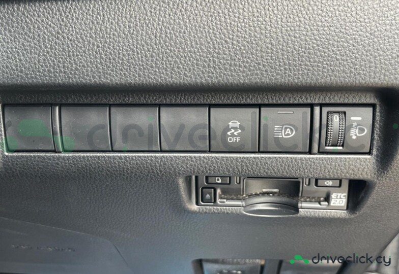 Toyota Harrier Черный